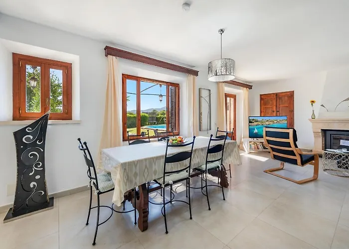 Les Murteretes 포엔샤 항구